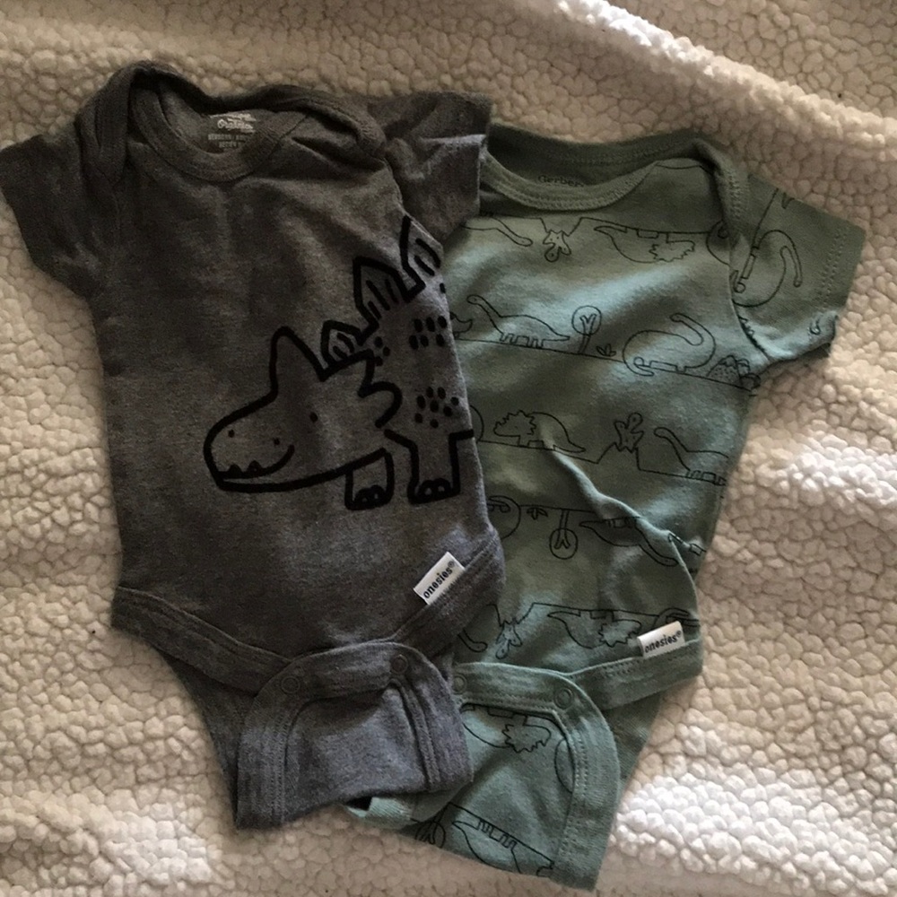 Two piece set short sleeve onesie